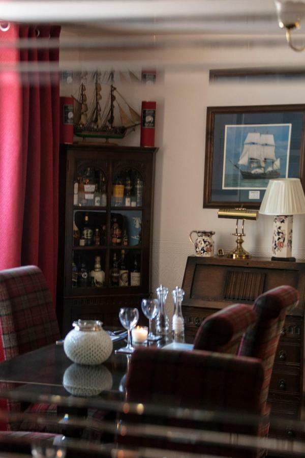 Ladysmith Guest House Ullapool Kültér fotó